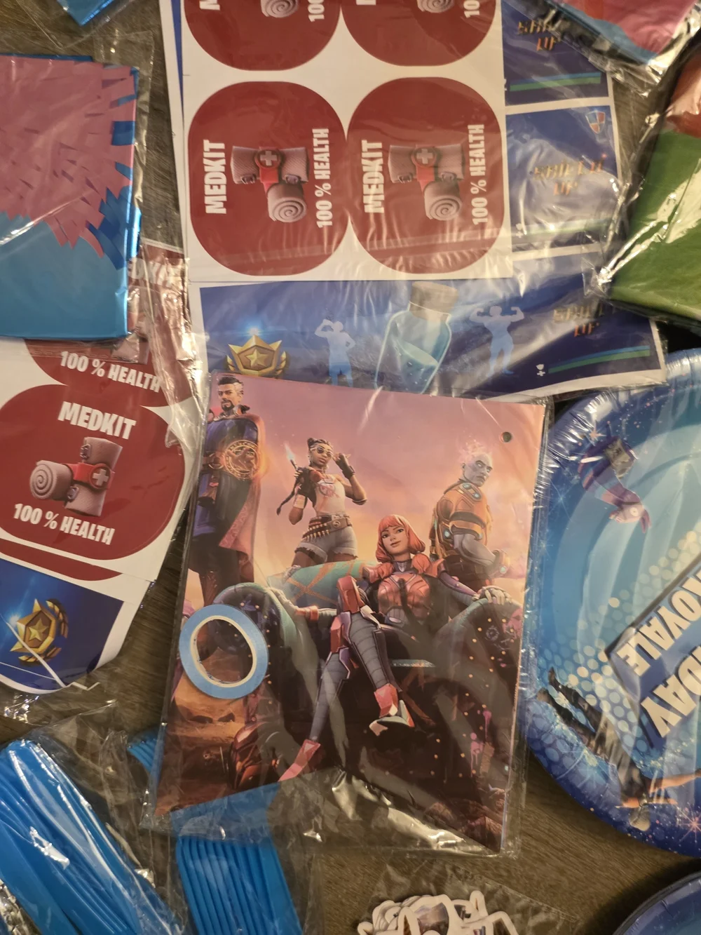 Fortnite Victory Royale Blue Party Tableware Set
